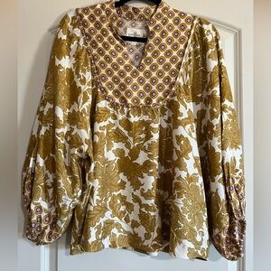 Umgee NEW Bohemian Top Small. Airy Carefree Modern Feminine Flattering Drapey